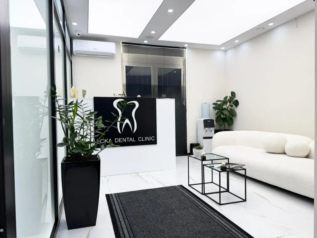 La reception di Loka Dental Clinic